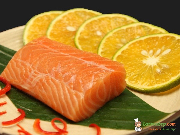 Cuối tuần đổi món với cá hồi nướng cam