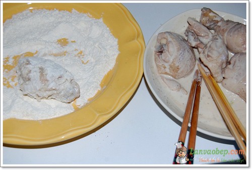 Gà rán KFC món ăn làm bé thích mê