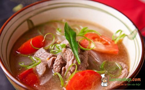 Mát lành canh sườn cà chua thơm ngon