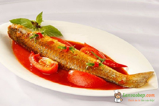 Cá đối kho cà chua cho bữa ăn thêm đậm đà