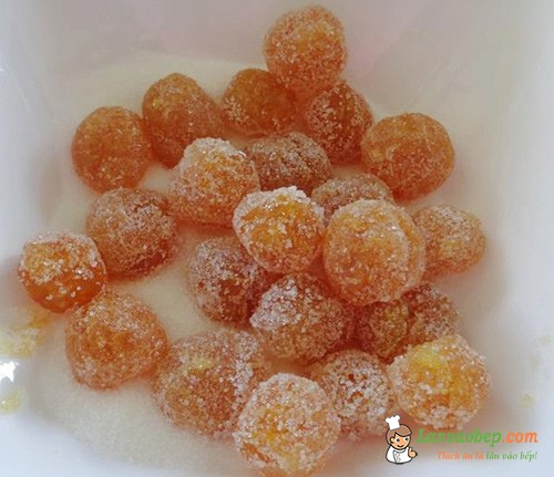 Cách làm mứt dứa dẻo ngon ngày Tết