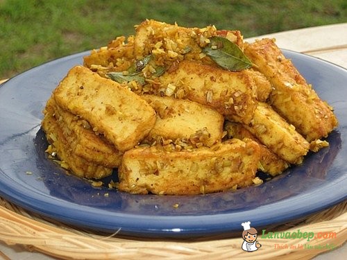 Biến tấu với món đậu phụ rán sả ớt ngon lạ