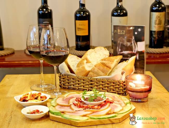 Học cách kết hợp rượu vang và món ăn đúng cách