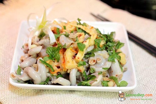 Tràng lợn trộn măng tươi, món lạ ngon cho bạn nhậu