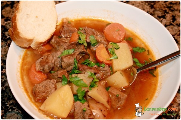 Làm món bò hầm bia nịnh vợ ngày 8_3