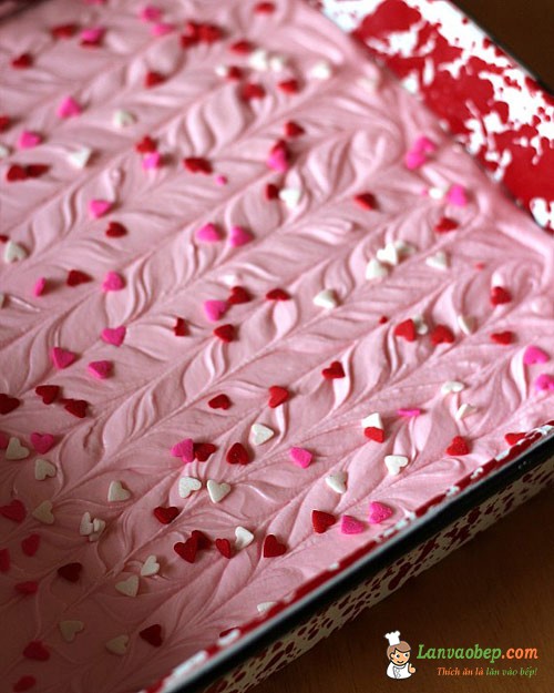 Bánh socola dâu tây cho ngày 8/3 ngọt ngào