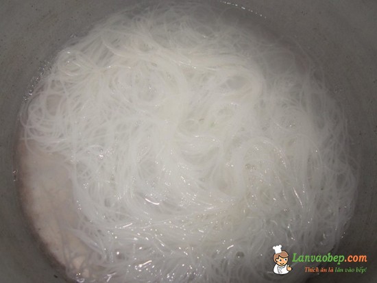 Món bún xào chay ngon mà không chán ngán