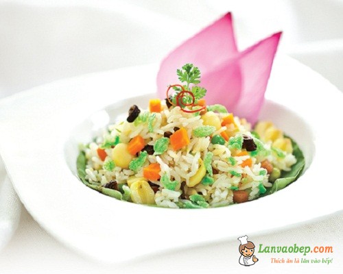 Đổi gió mới với món cơm sen cốm thơm dịu