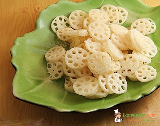 Củ sen hấp thập cẩm, món ăn bổ dưỡng cho mọi người