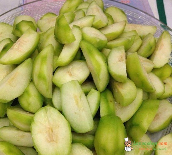 Nộm cóc tôm thịt chua ngọt hấp dẫn