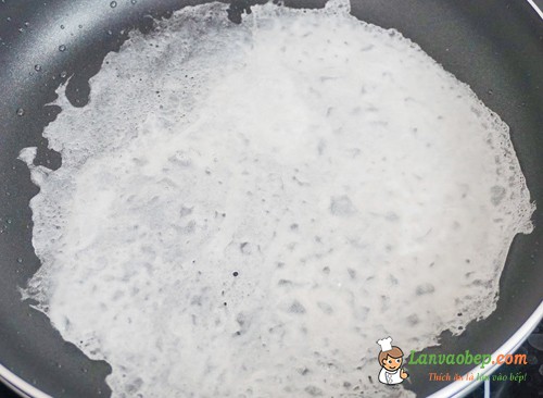 Cuối tuần đổi món với món bánh cuốn áp chảo