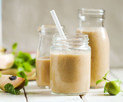 Làm sinh tố hồng xiêm bổ dưỡng ngon lạ